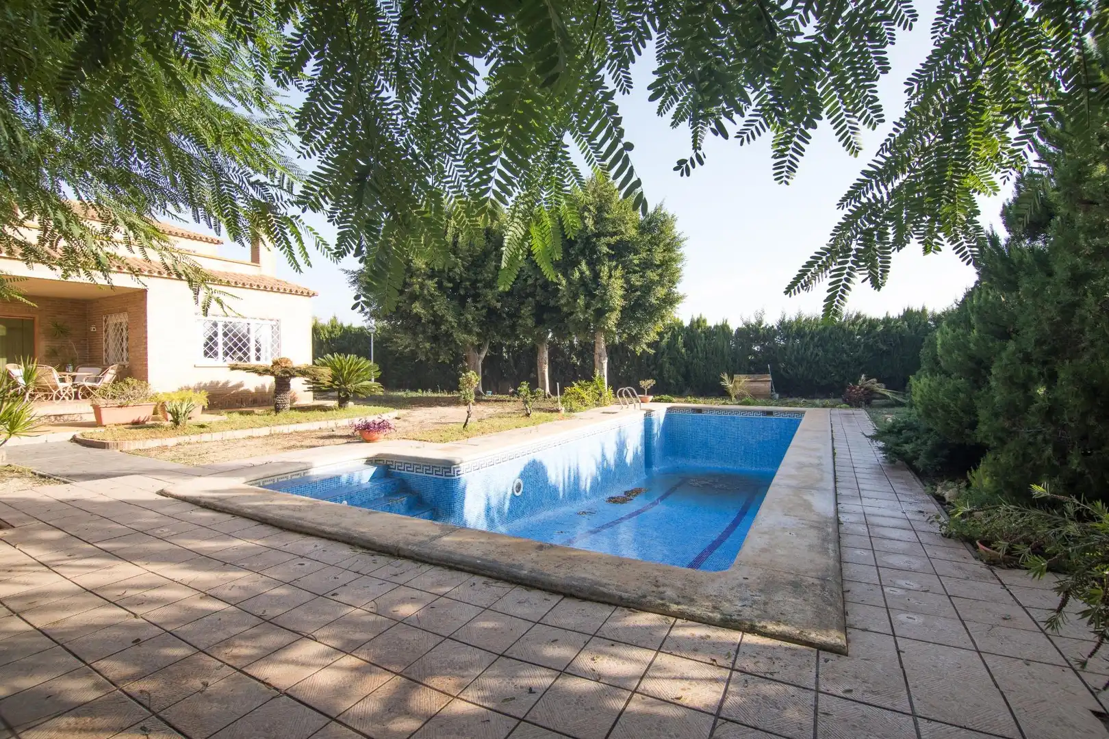 Piscina de Casa o xalet en venda en Elche / Elx amb Aire condicionat, Calefacció i Jardí privat