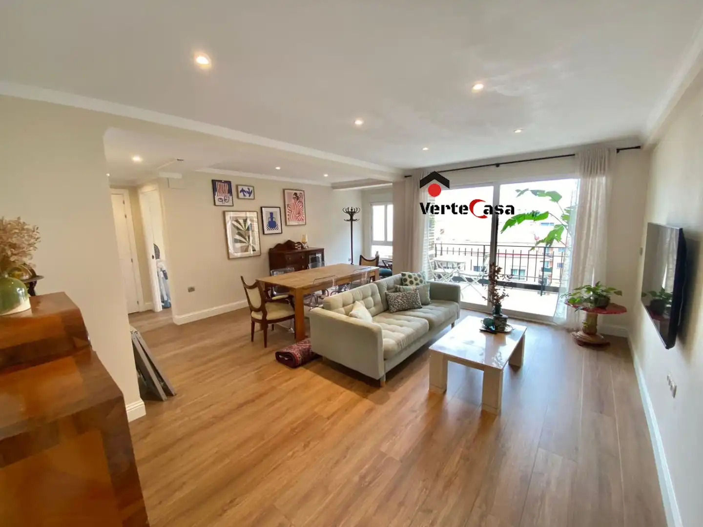 Wohnung zur Miete in Doctor Waksman, En Corts - Doctor Waksman , Quatre Carreres