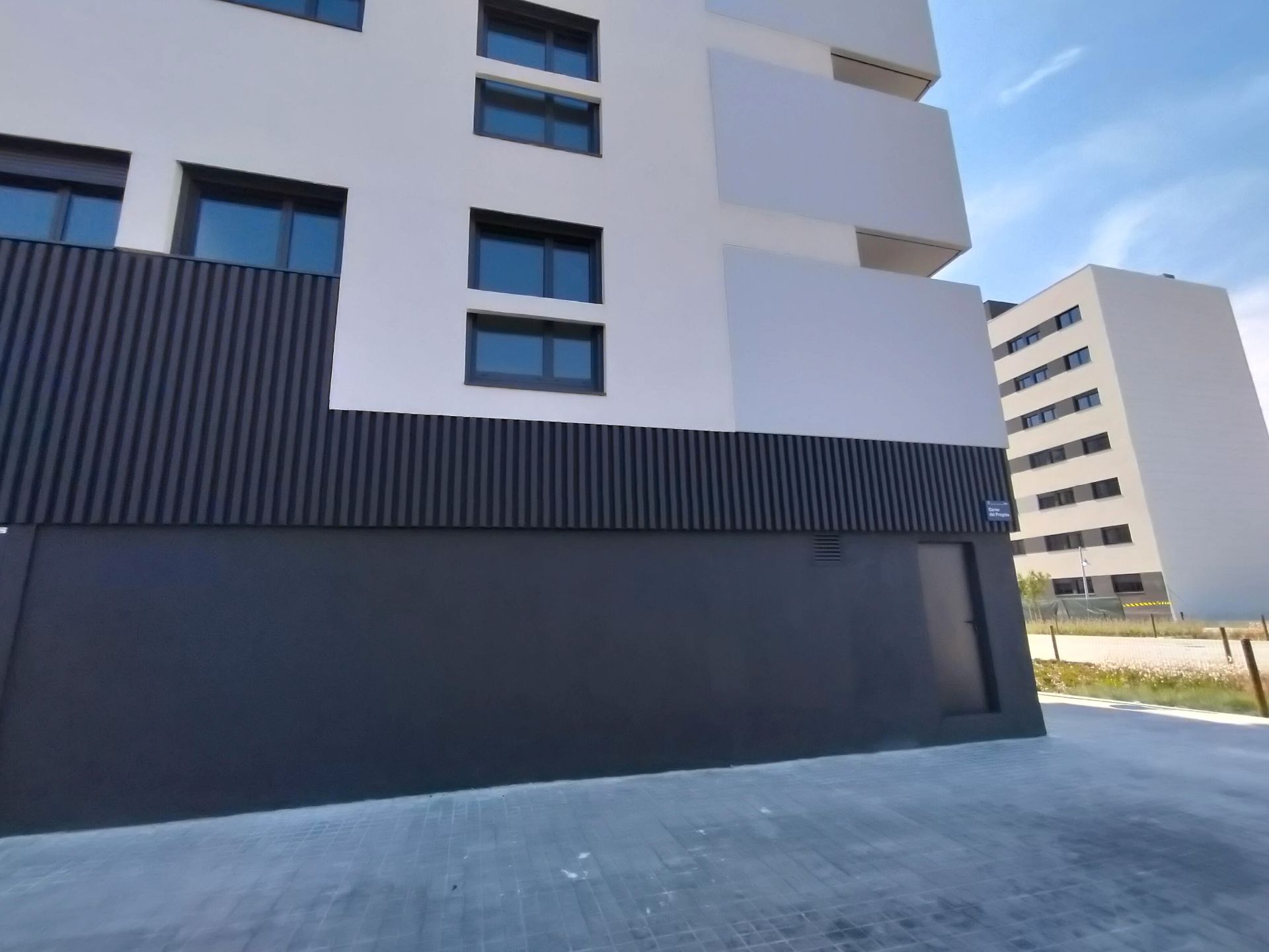 Local de lloguer a Carrer d'Eduard Maristany, 323, Port