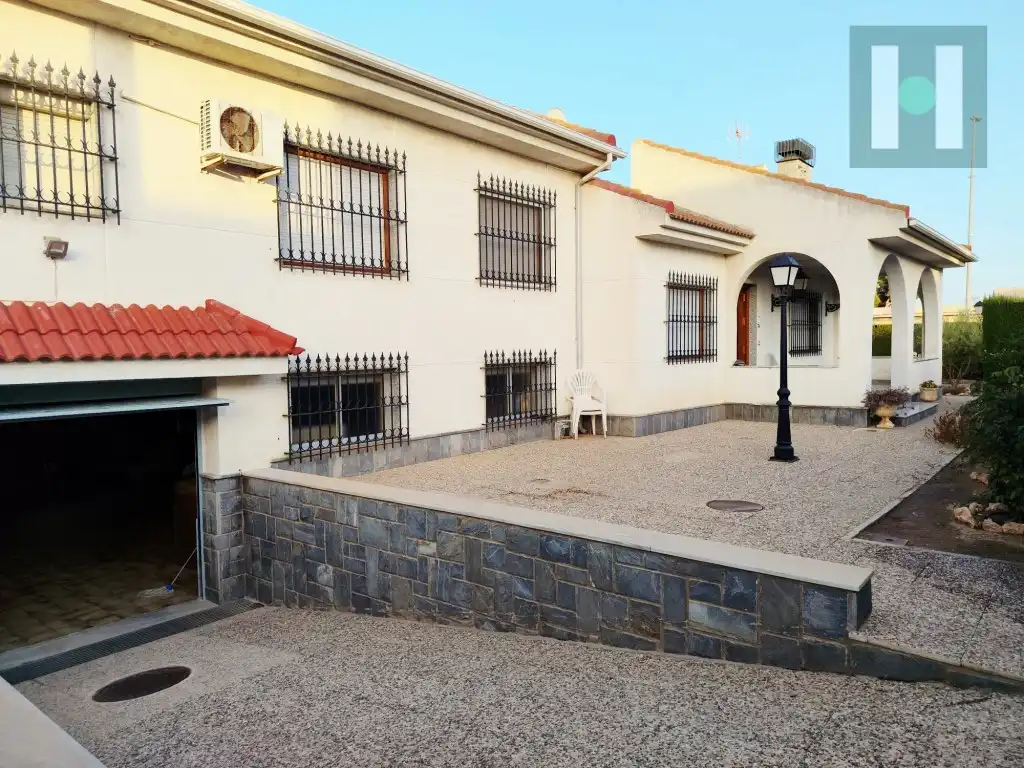 Chalet en venta en Calle Fuga, La - La Puebla (Cartagena)