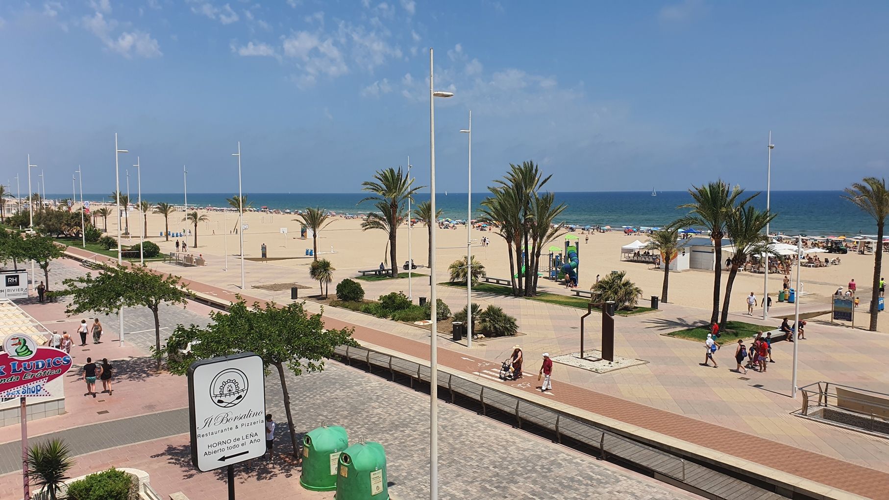 Vista exterior de Apartament de lloguer en Gandia amb Terrassa, Moblat i Forn