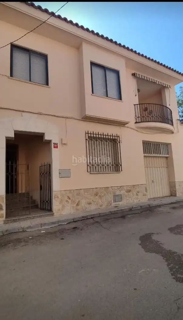 Adossat en venda a Calle la Iglesia 15