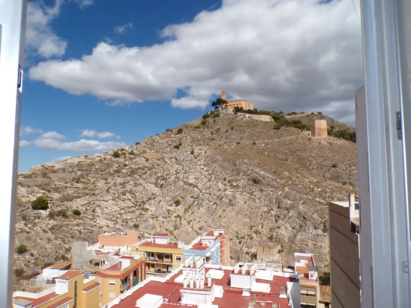 Außenansicht von Wohnungen zum Verkauf in Cullera mit Terrasse, Möbliert und Ofen