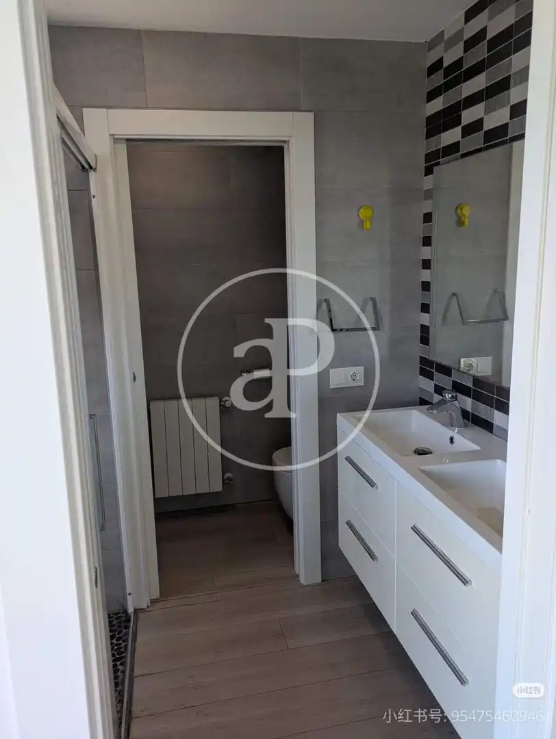 Bathroom of Flat for rent in El Puig de Santa Maria  with Air Conditioner, Heating and Private garden