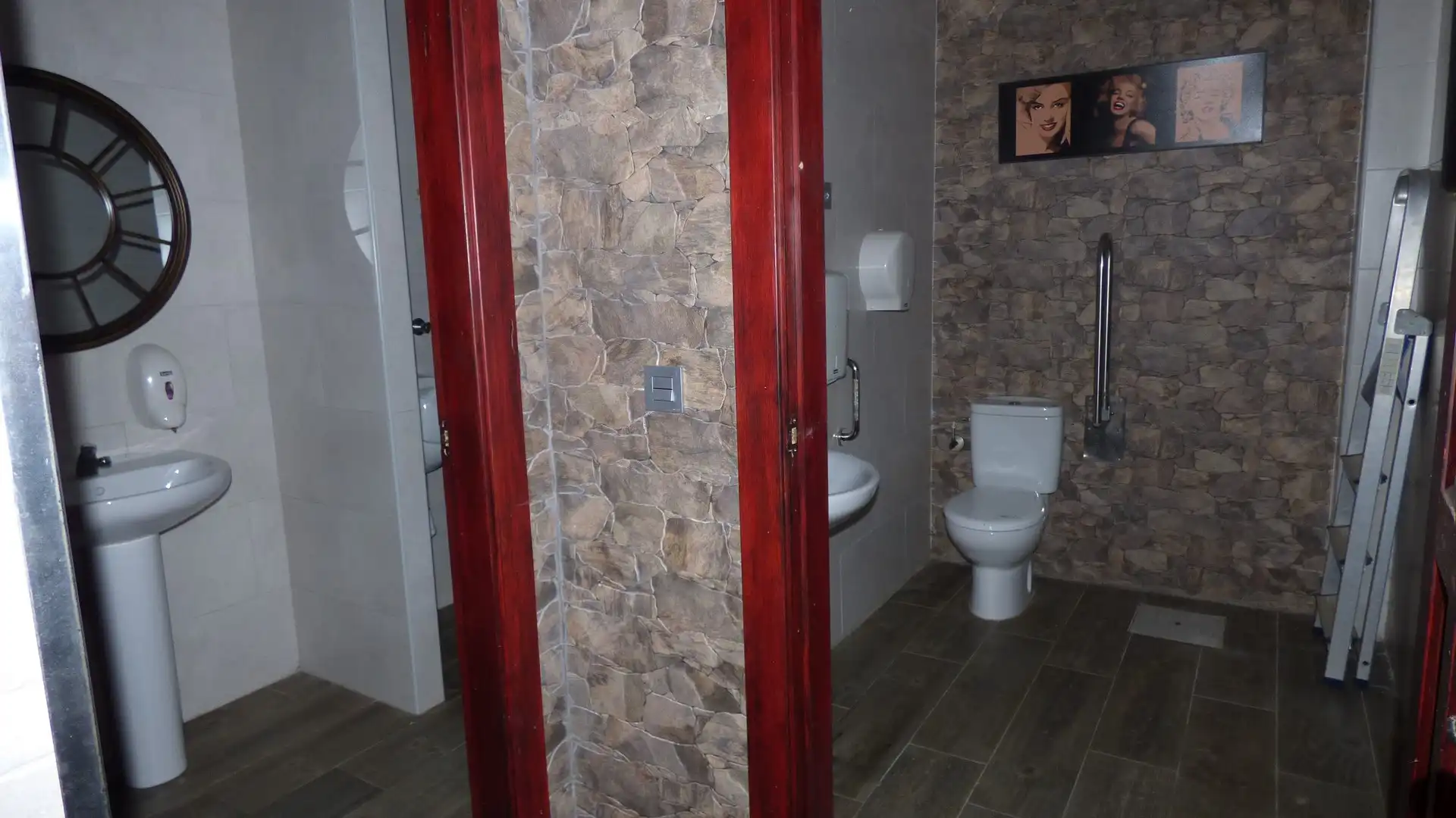 Badezimmer von Geschaftsraum zum Verkauf in Mazarrón mit Terrasse