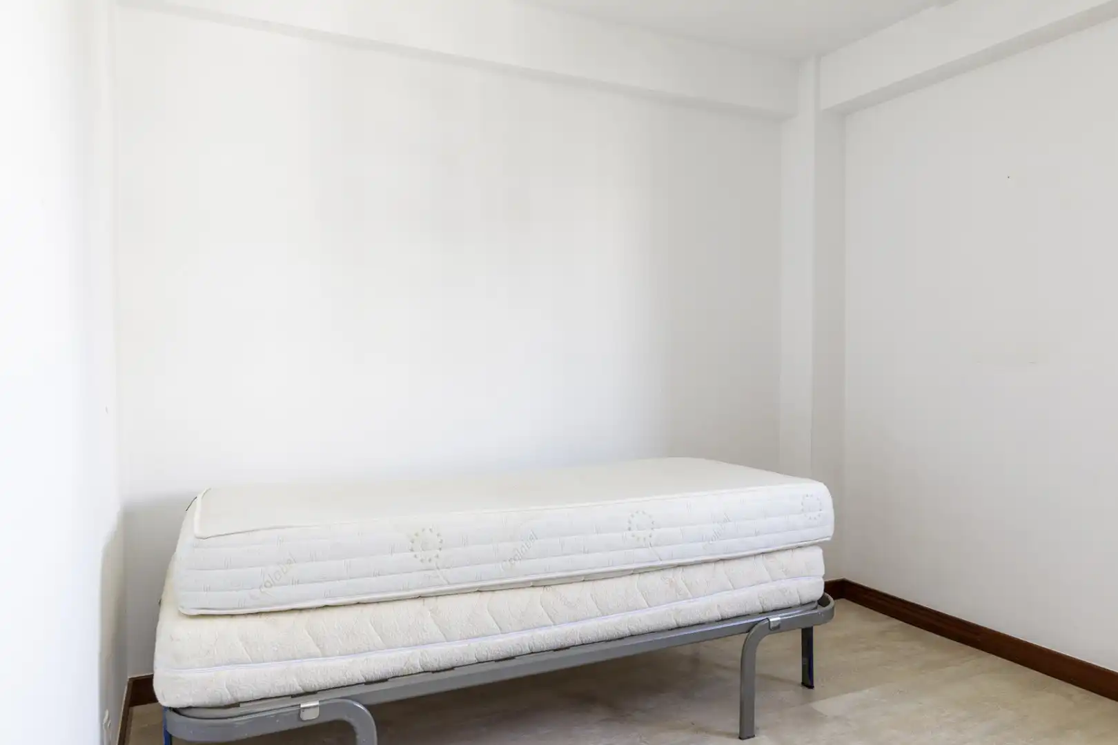 Bedroom of Flat for sale in Zaragoza  with Storage room