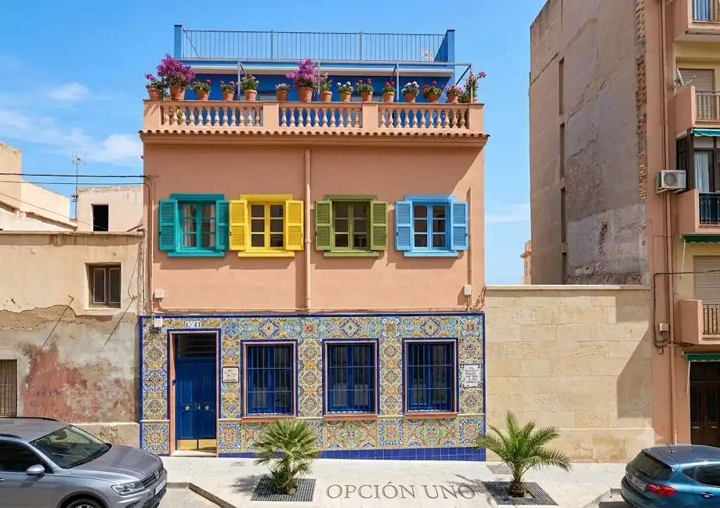 Vista exterior de Edificio en venta en Alicante / Alacant