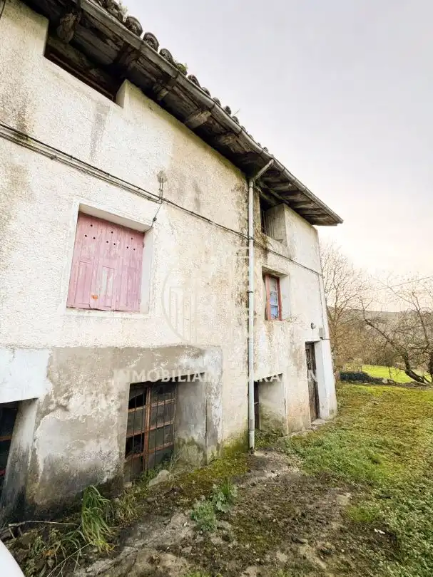 Vista exterior de Finca rústica en venda en Berastegi amb Balcó