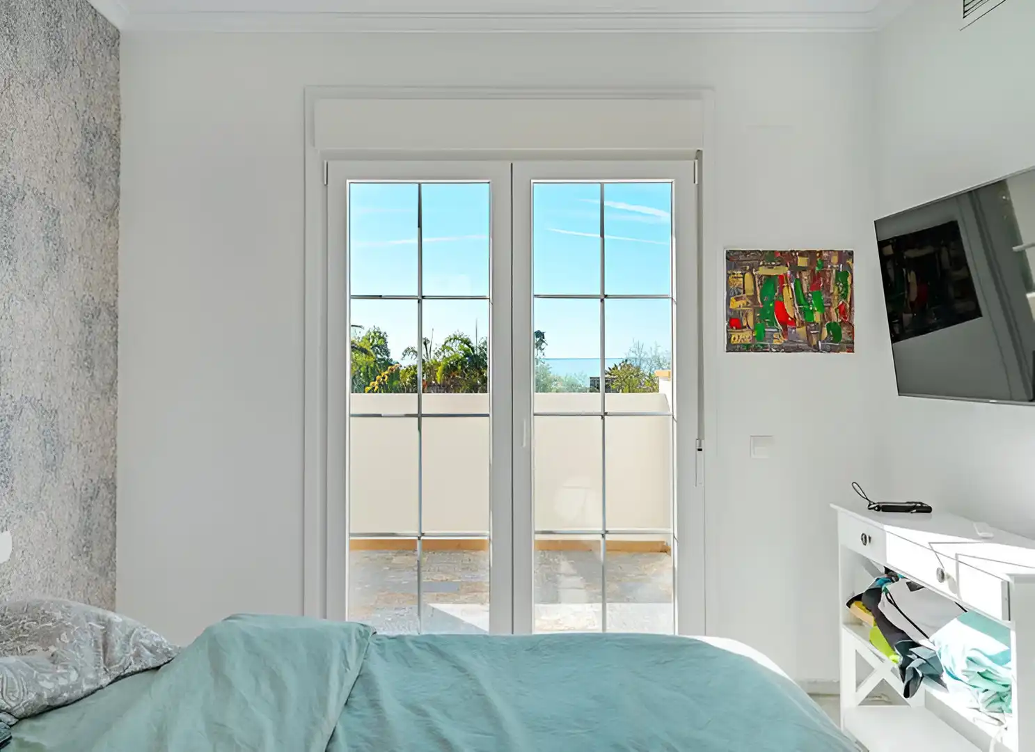 Dormitori de Casa adosada en venda en Estepona amb Aire condicionat, Jardí privat i Terrassa