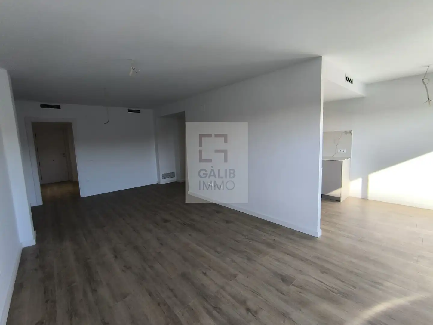 Living room of Flat for sale in Figueres  with Air Conditioner, Storage room and Swimming Pool