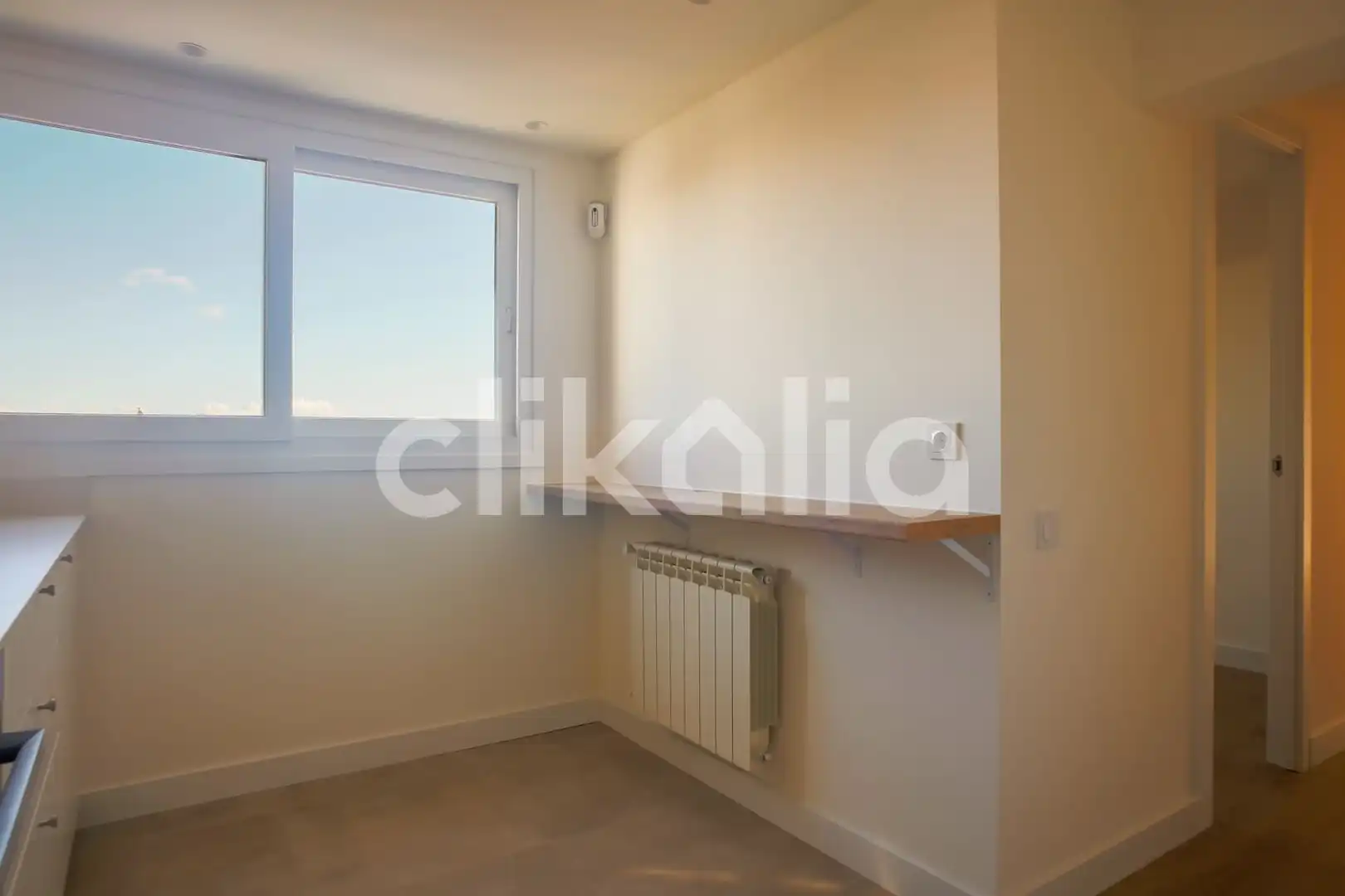 Bedroom of Flat for sale in Madrid  with Air Conditioner and Heating