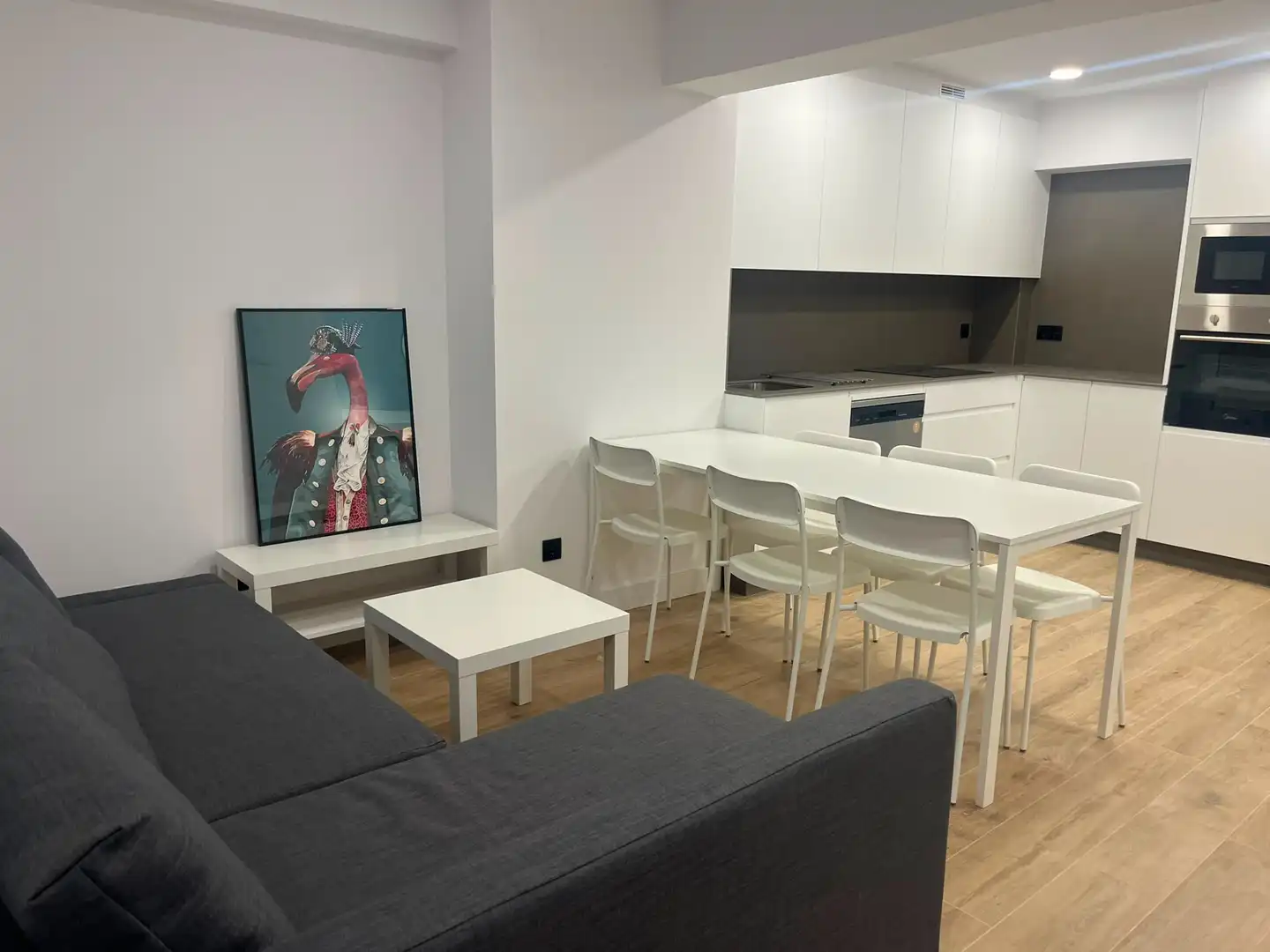 Sala d'estar de Pis de lloguer en Ferrol amb Calefacció, Moblat i Forn