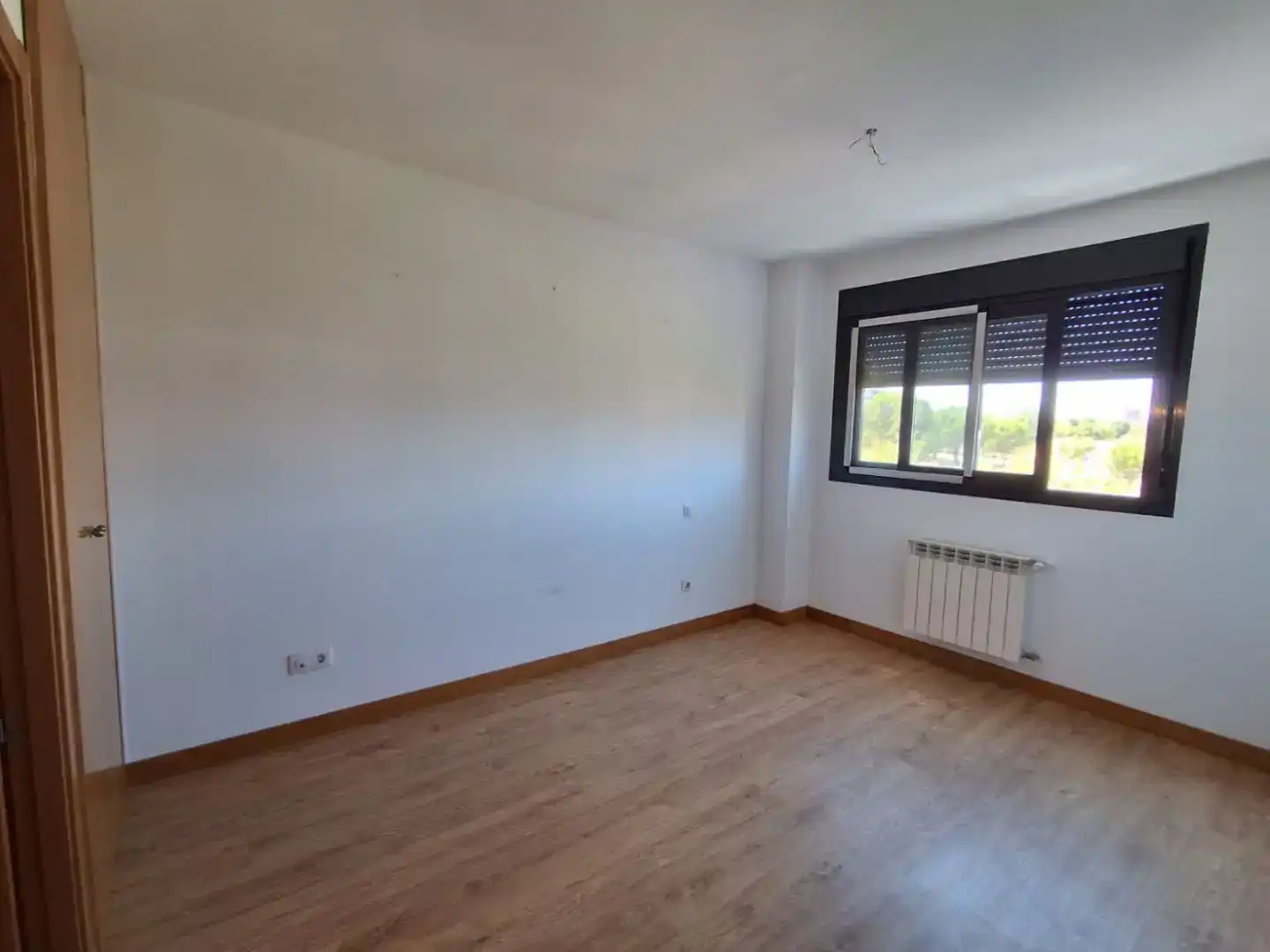 Bedroom of Flat for sale in  Madrid Capital  with Air Conditioner and Swimming Pool
