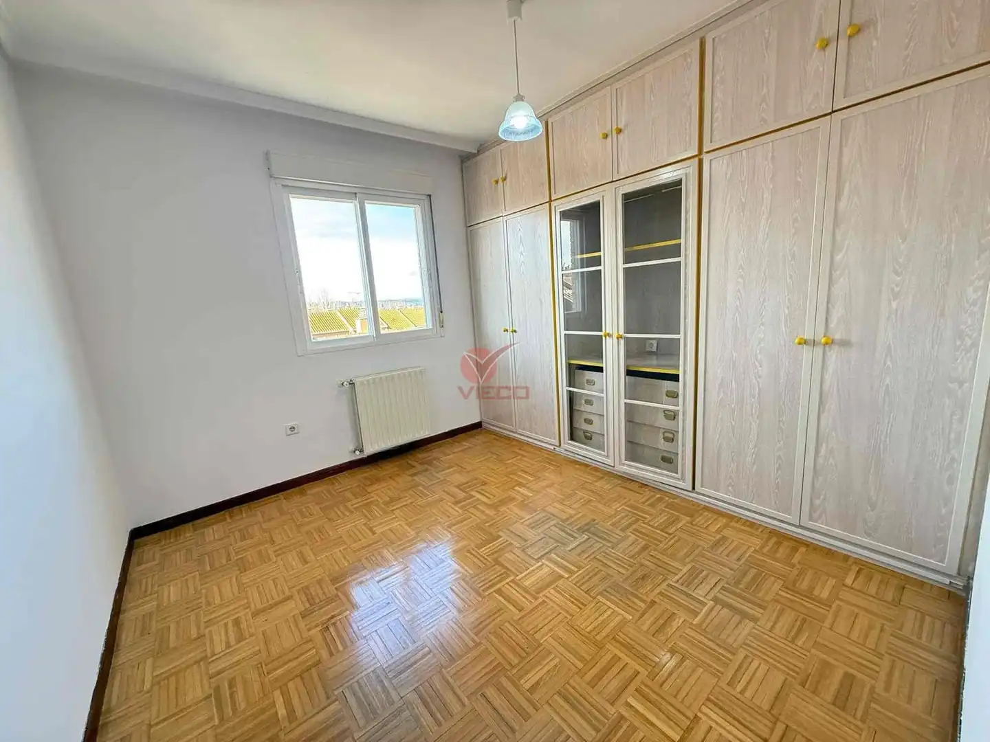Dormitori de Casa o xalet en venda en Cuenca amb Calefacció i Terrassa