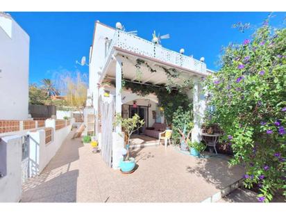 Jardí de Casa adosada en venda en Manilva amb Aire condicionat i Terrassa