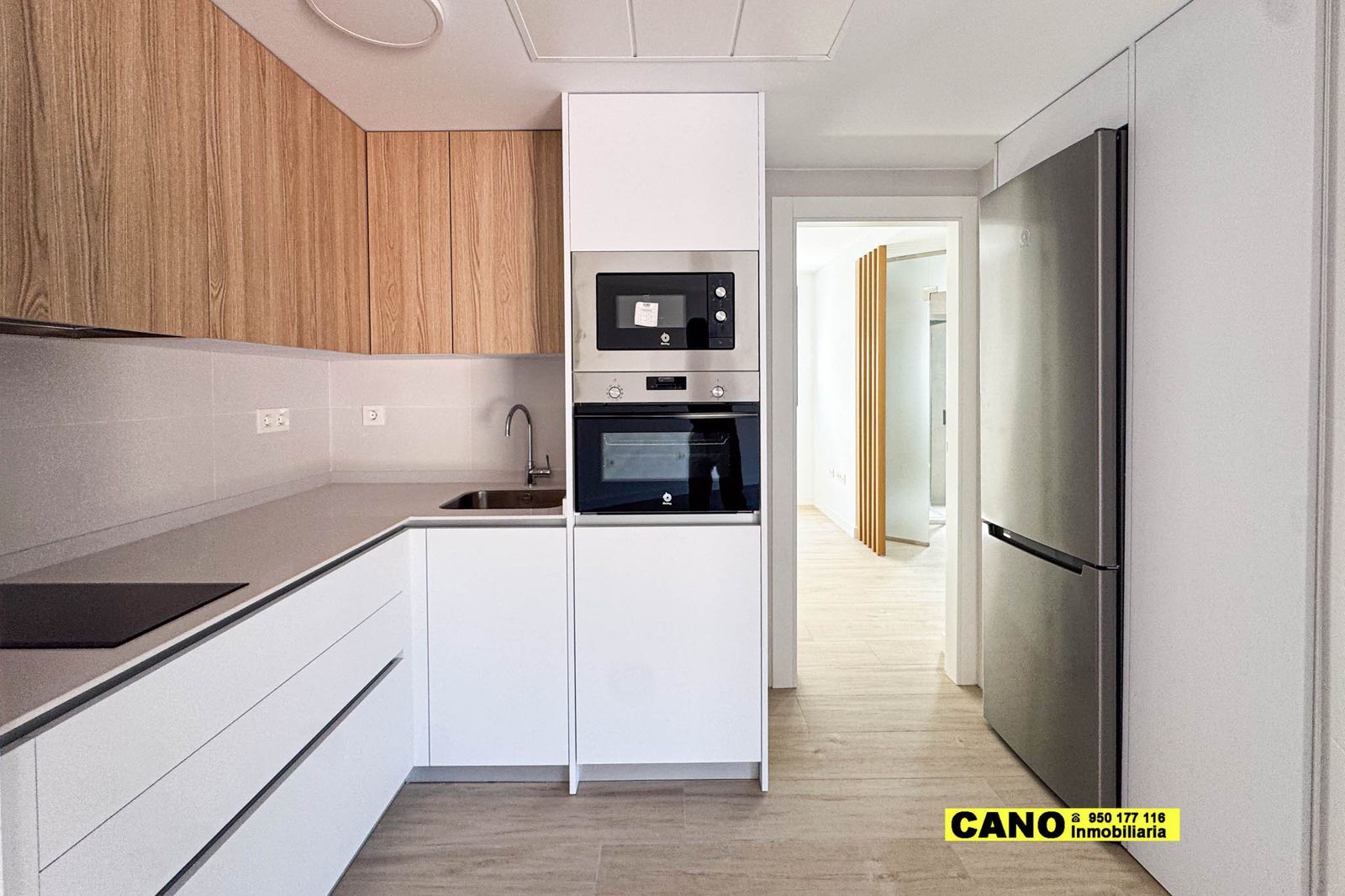 Kitchen of Flat for sale in  Almería Capital  with Air Conditioner, Heating and Storage room