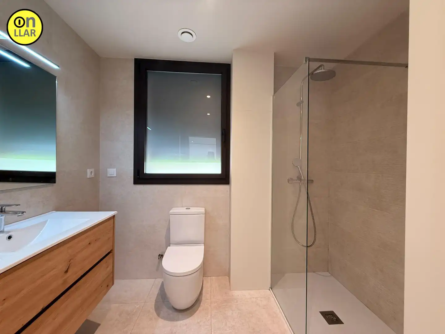 Badezimmer von Wohnung zur Miete in La Garriga mit Klimaanlage, Heizung und Terrasse