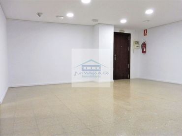 Oficina amb ascensor en venda a Centro