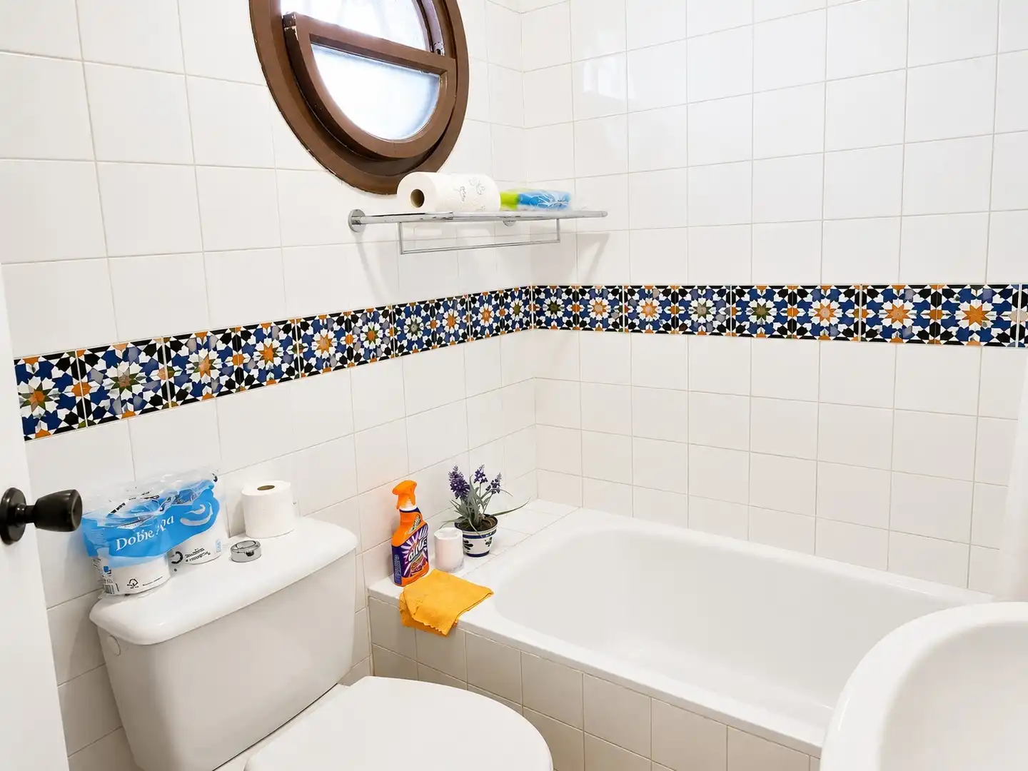 Baño de Dúplex en venta en Torrevieja con Calefacción, Terraza y Piscina