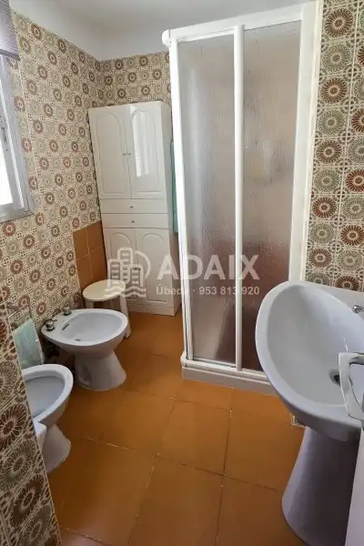 Bathroom of Flat for sale in Úbeda, Jaén