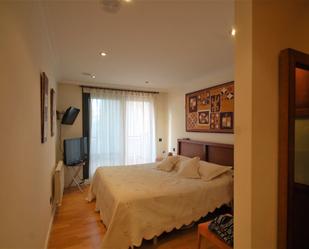 Bedroom of Flat for sale in Arnedo  with Air Conditioner, Parquet flooring and Terrace