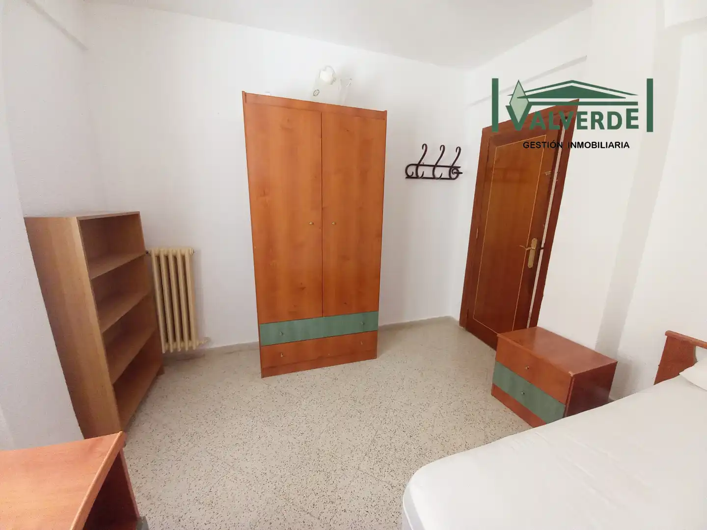 Schlafzimmer von Wohnung zur Miete in Granada mit Heizung, Möbliert und Waschmaschine
