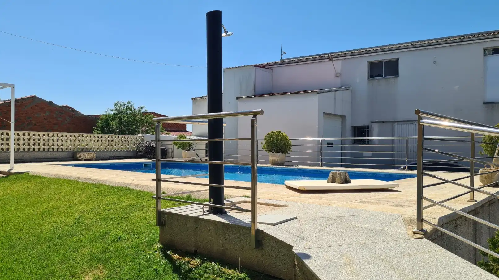 Piscina de Casa o xalet en venda en Zamora Capital  amb Calefacció, Jardí privat i Terrassa