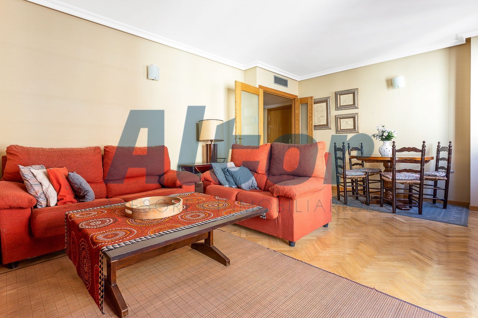 Living room of Flat for sale in  Madrid Capital  with Air Conditioner, Heating and Terrace