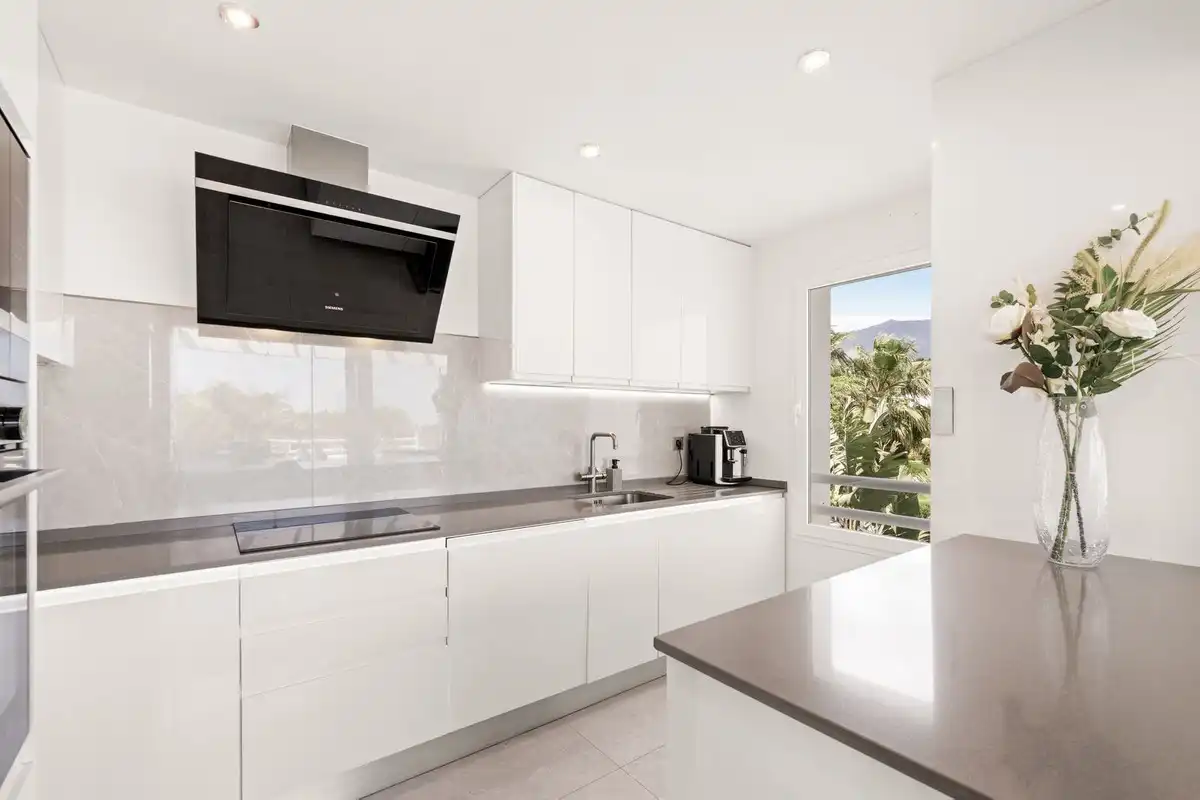 Apartament amb piscina en venda a Casares pueblo, imagen 10