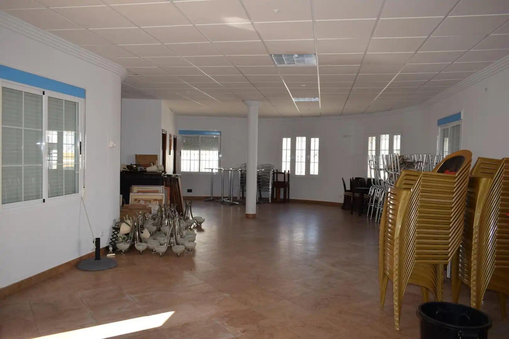 Local comercial en venta en San Bartolomé de la Torre, imagen 3