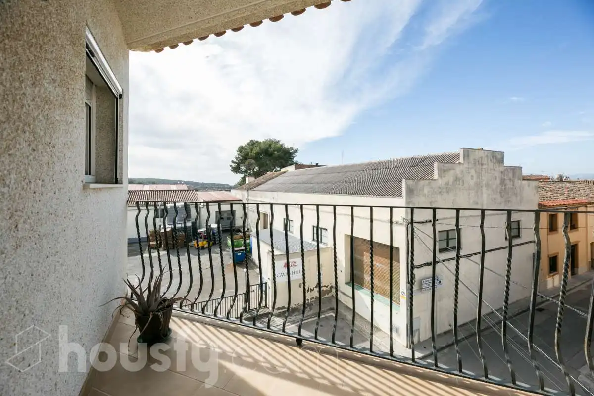 Terrassa de Casa o xalet en venda en Olèrdola amb Terrassa, Traster i Piscina
