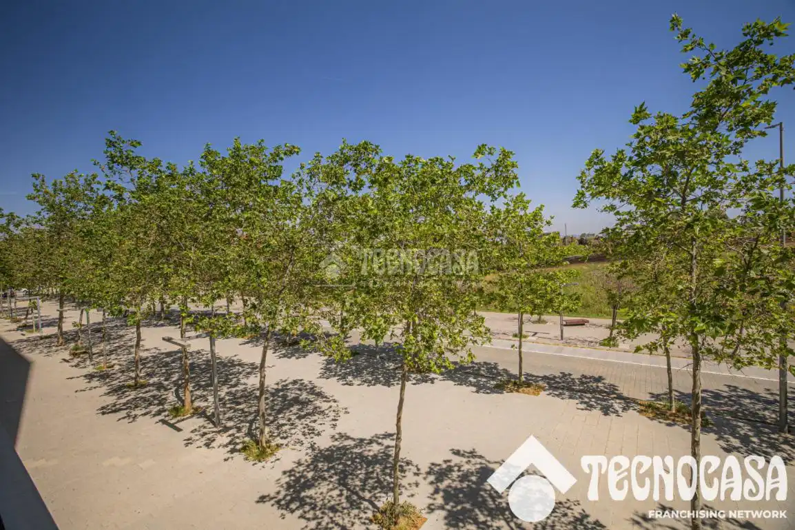 Piso en venta en Viladecans con Terraza, Trastero y Amueblado