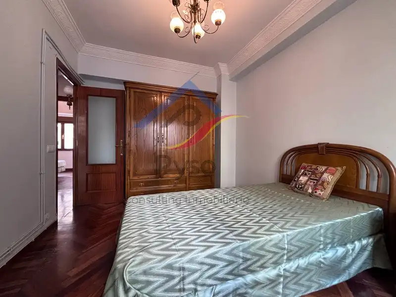 Bedroom of Flat for sale in Santander  with Heating, Parquet flooring and Oven
