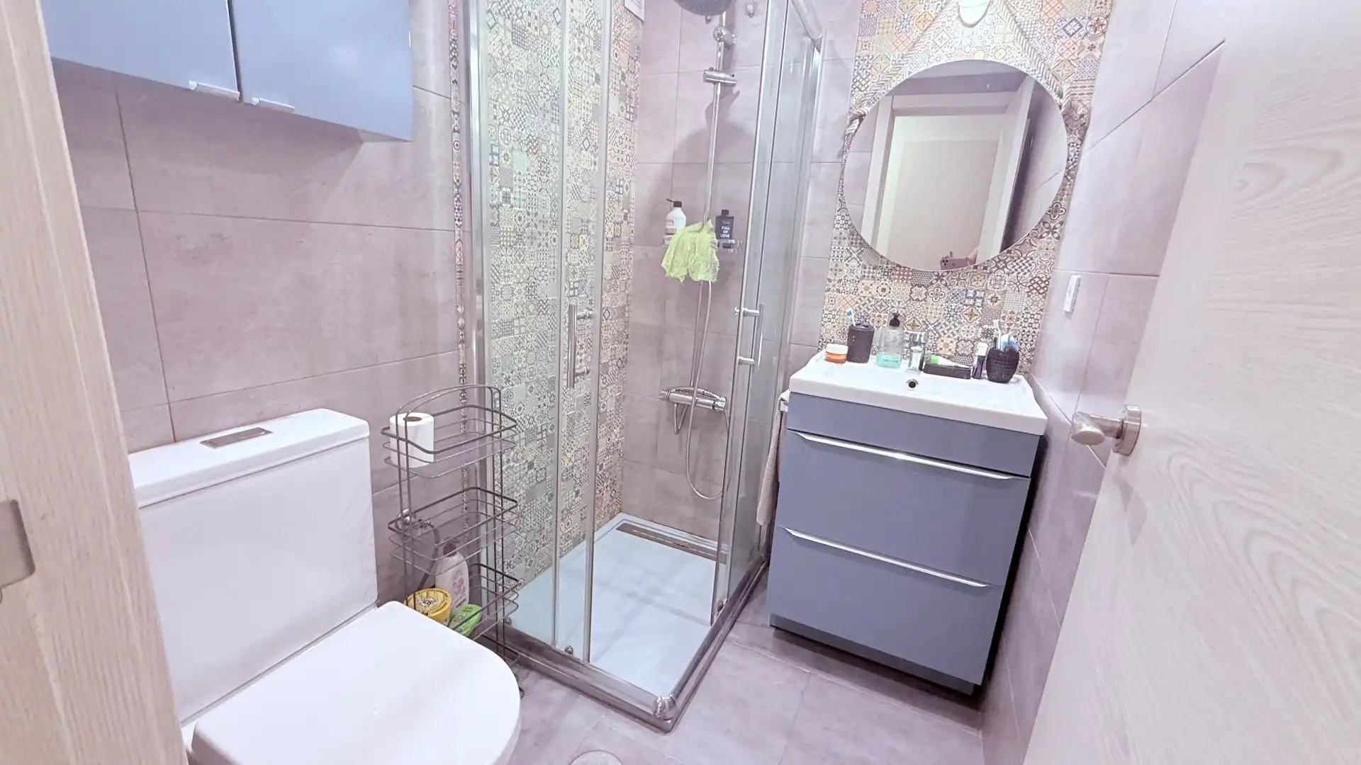 Baño de Piso en venta en Benidorm con Aire acondicionado, Calefacción y Amueblado