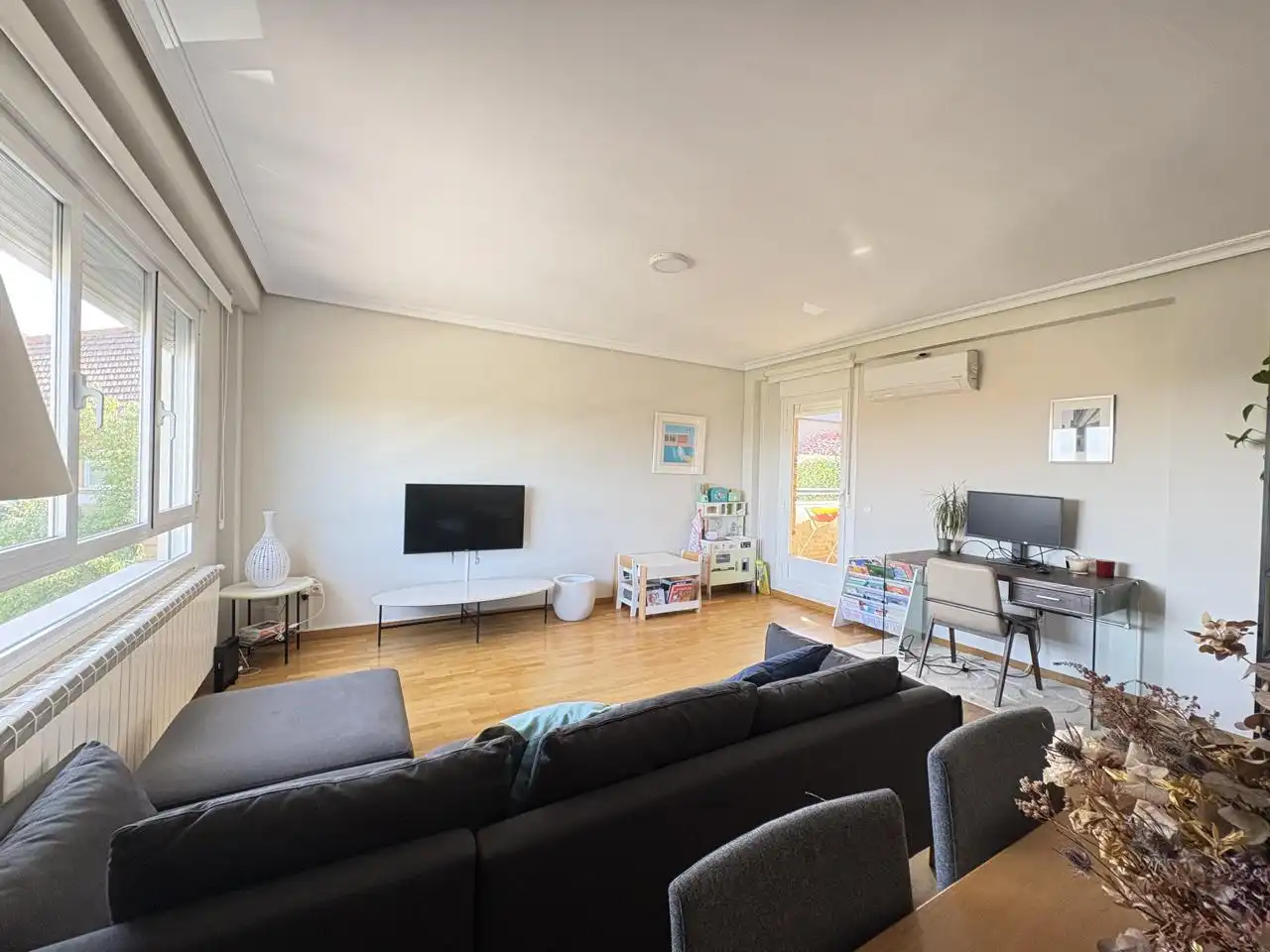 Wohnzimmer von Maisonette zur Miete in Torrelodones mit Klimaanlage, Heizung und Terrasse