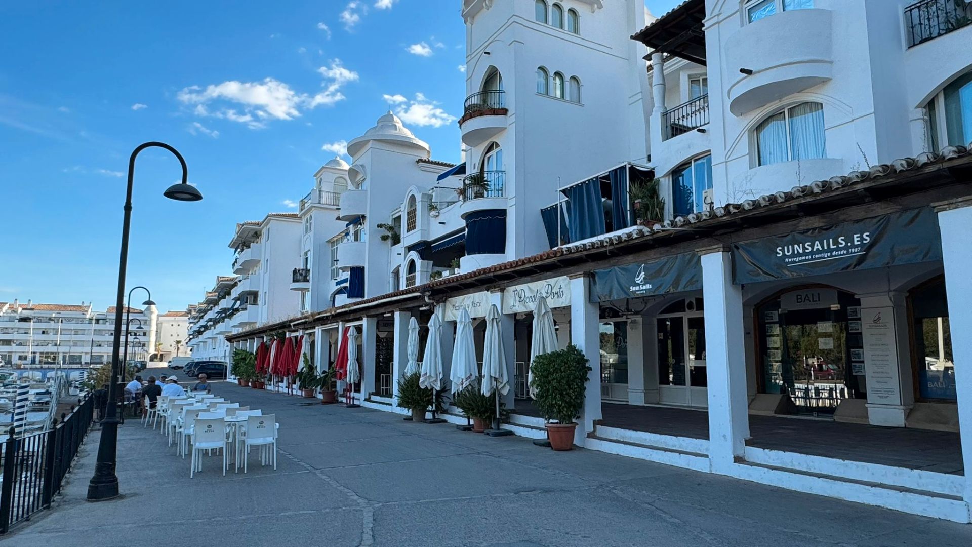 Vista exterior de Pis en venda en Gelves amb Aire condicionat, Jardí privat i Terrassa