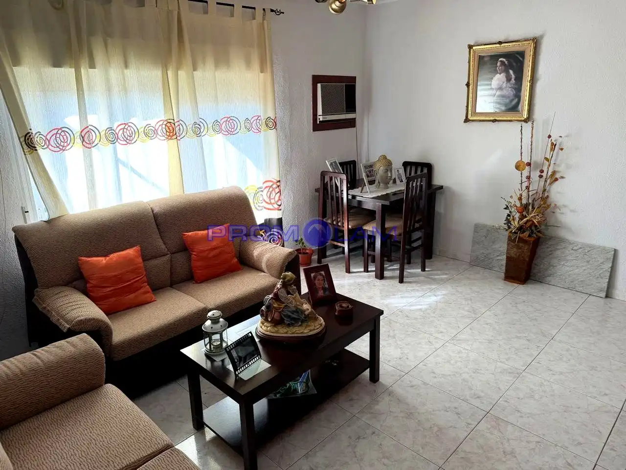 Sala de estar de Piso en venta en San Juan de Aznalfarache con Aire acondicionado y Terraza