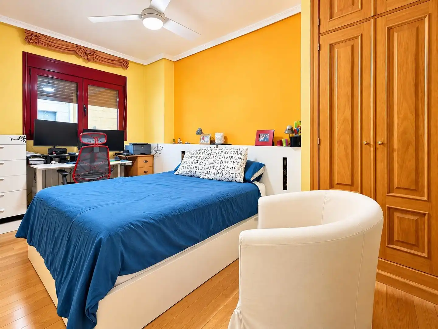 Bedroom of Flat for sale in El Quiñón  