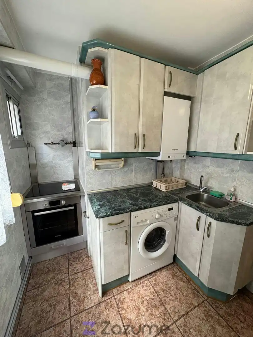 Cocina de Piso de alquiler en Zaragoza con Aire acondicionado, Calefacción y Amueblado