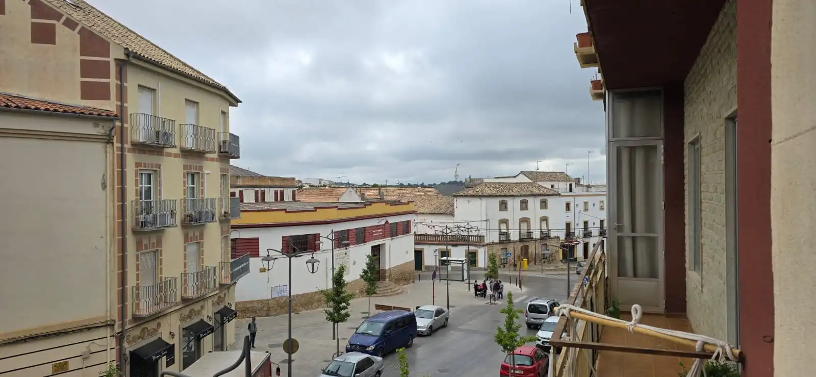 Vista exterior de Pis en venda en Úbeda amb Calefacció i Balcó