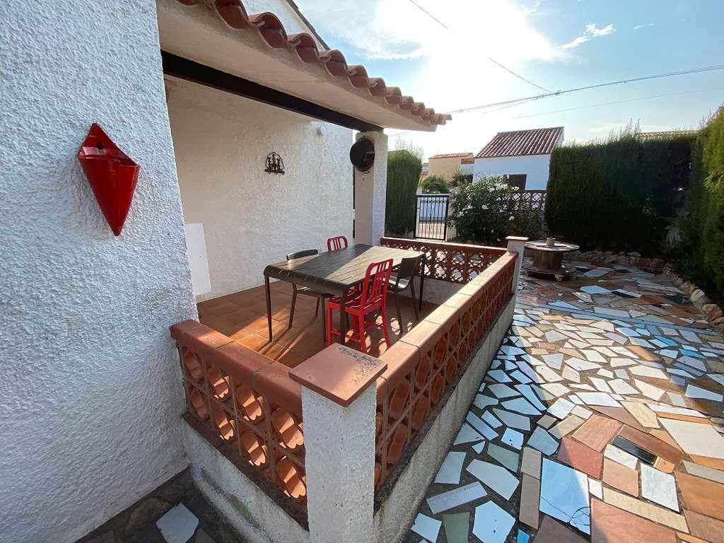 Terrassa de Casa o xalet en venda en L'Escala amb Aire condicionat, Jardí privat i Terrassa