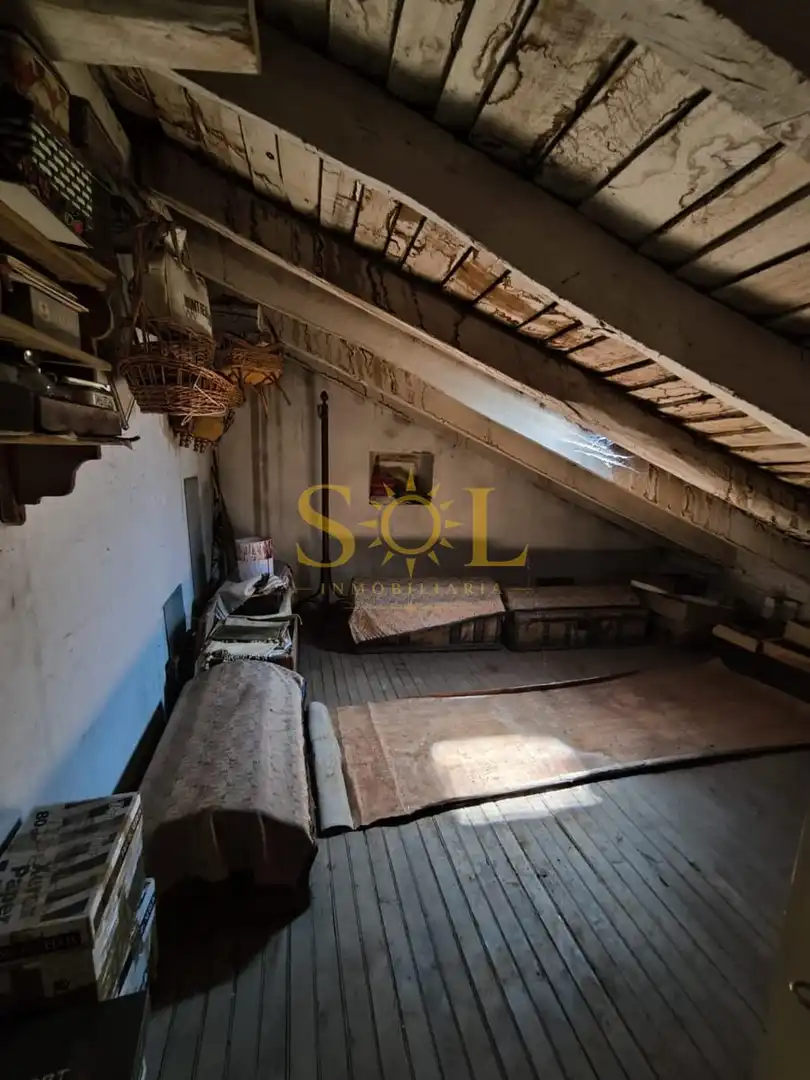 Casa o chalet en venta en La Bañeza  con Calefacción, Parquet y Trastero