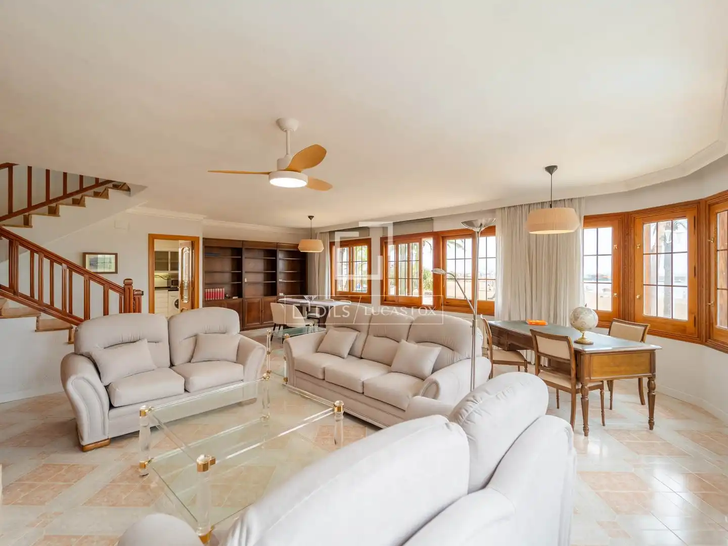 Sala d'estar de Casa o xalet de lloguer en La Pobla de Farnals amb Aire condicionat, Calefacció i Terrassa