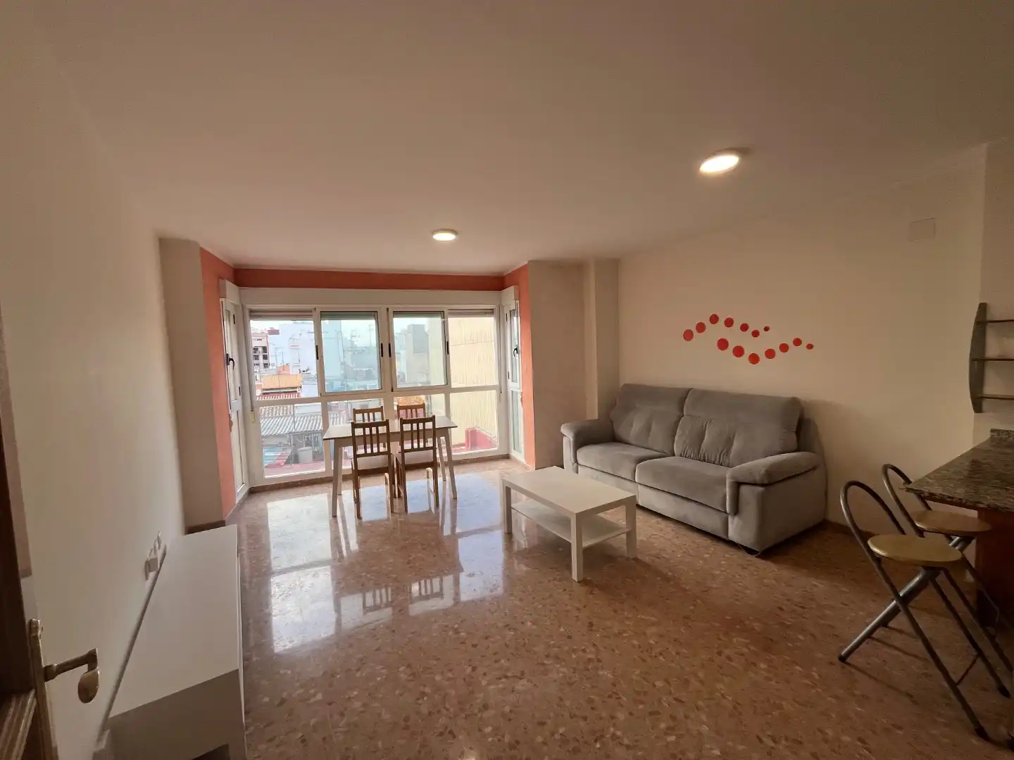 Sala d'estar de Pis de lloguer en Llombai