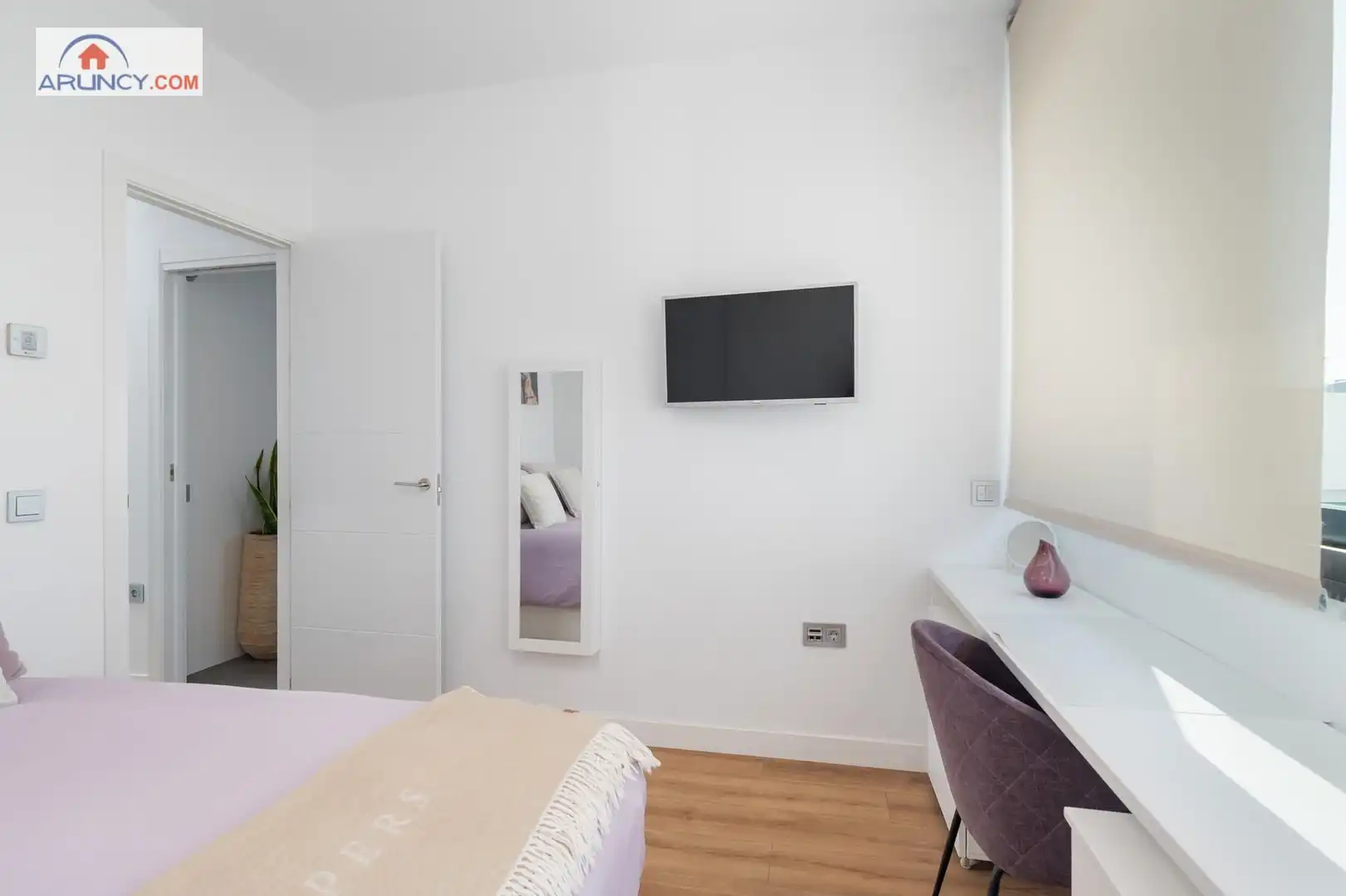 Habitación de Casa adosada en venta en Dos Hermanas con Aire acondicionado, Jardín privado y Terraza