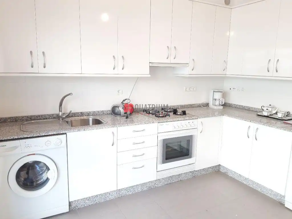 Kitchen of Houses for rent in Santiago de Compostela   with Heating, Terrace and Storage room