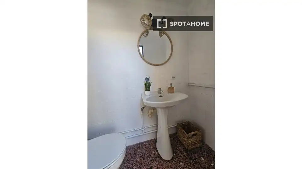 Bathroom of Apartments for share in Pollença  with Air Conditioner, Terrace and Furnished