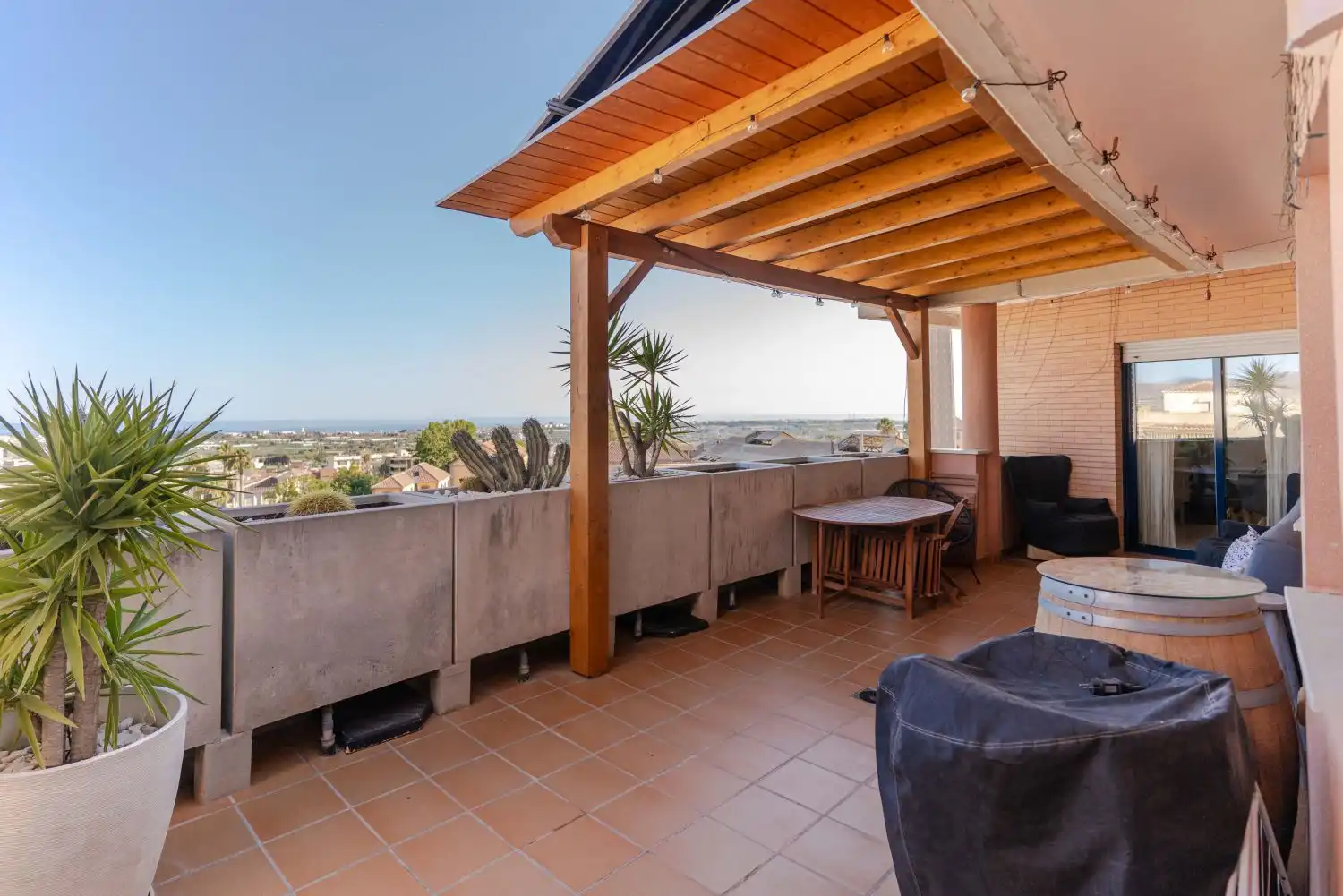 Terraza de Piso en venta en Motril con Terraza, Balcón y Piscina comunitaria