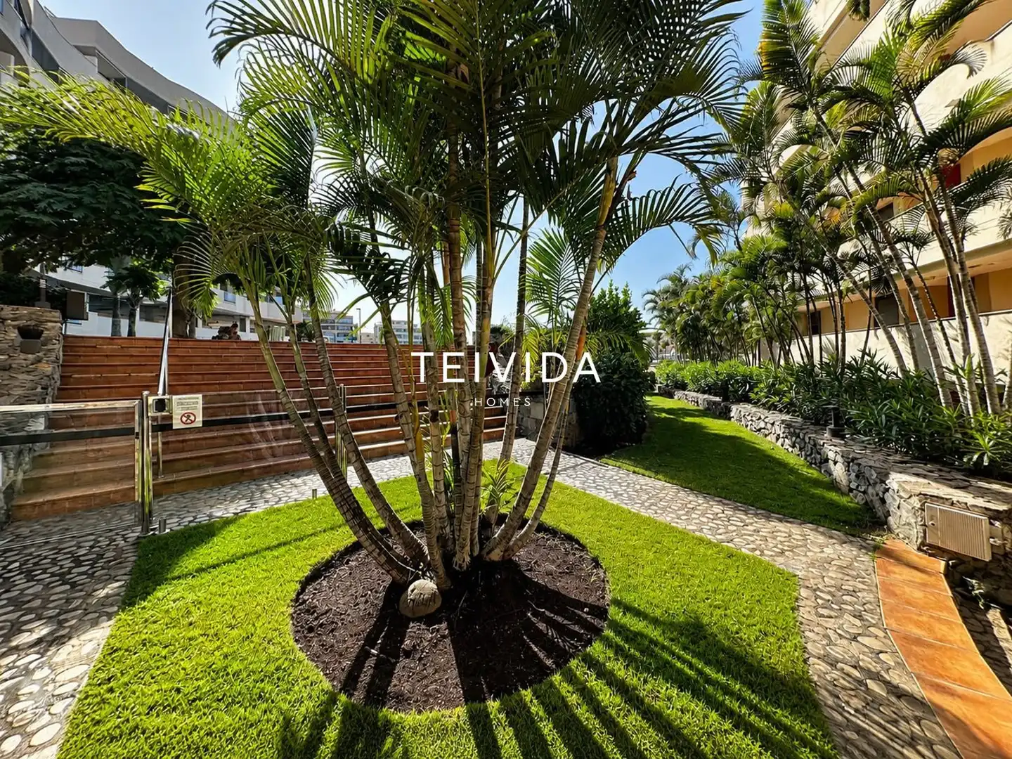 Terrasse von Dachboden zur Miete in Arona mit Terrasse, Schwimmbad und Möbliert