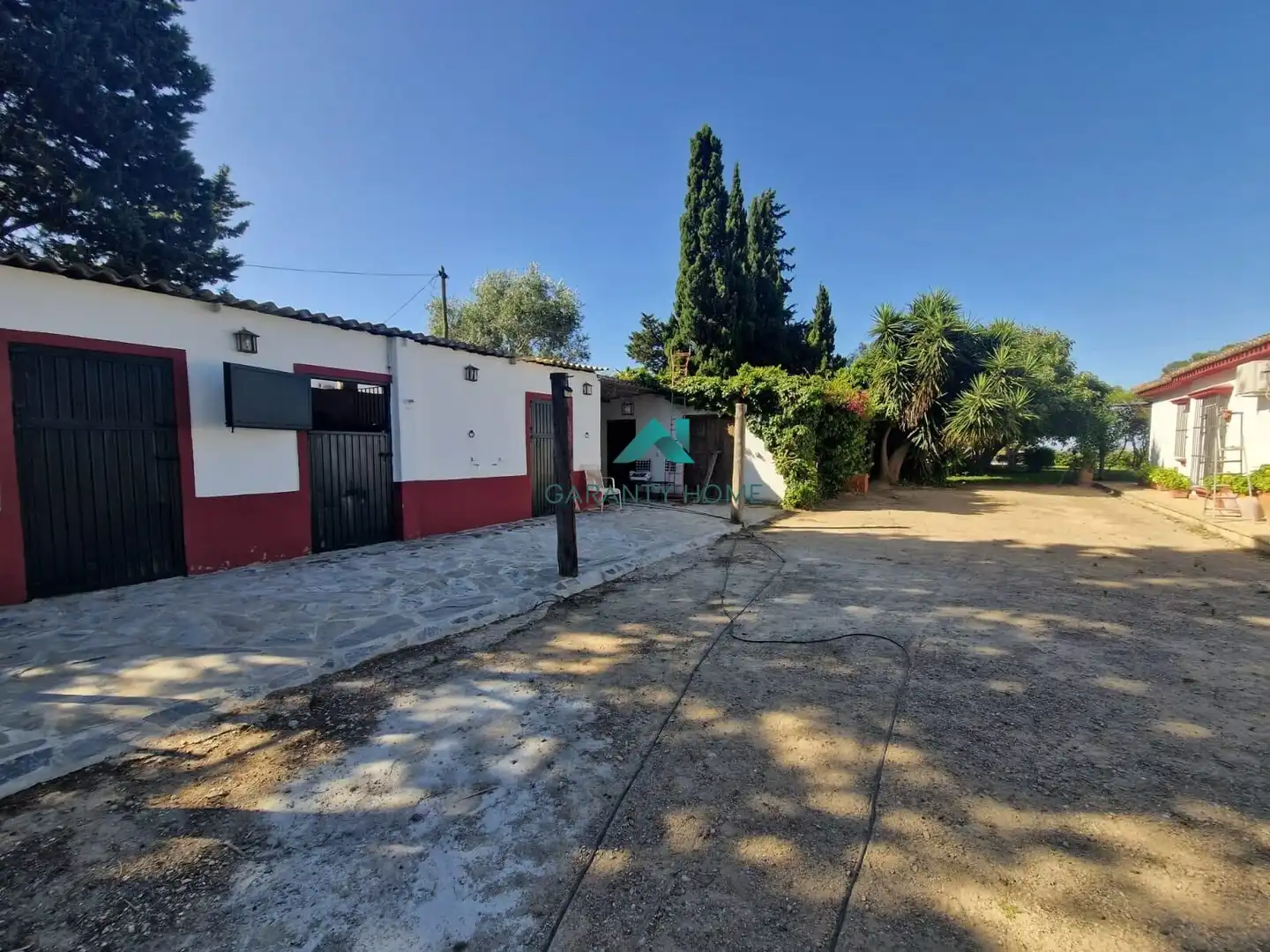 Exterior view of Houses for sale in Jerez de la Frontera  with Air Conditioner, Private garden and Storage room